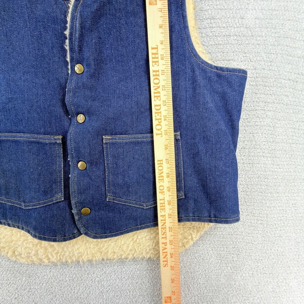 Vintage Carhartt 8SV Sherpa Lined Denim Vest USA Made Mens Large Workwear